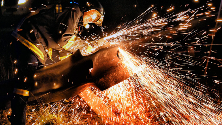 Καβάλα: Άνδρας ανασύρθηκε χωρίς τις αισθήσεις του σε τροχαίο