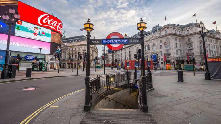 Δεν αποκλείεται το ενδεχόμενο επιβολής lockdown στην Αγγλία