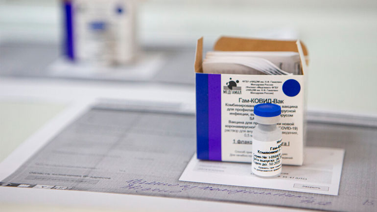 Η Ρωσία ενέκρινε το πρώτο φάρμακο κατά του Covid-19 που θα πωλείται στα φαρμακεία