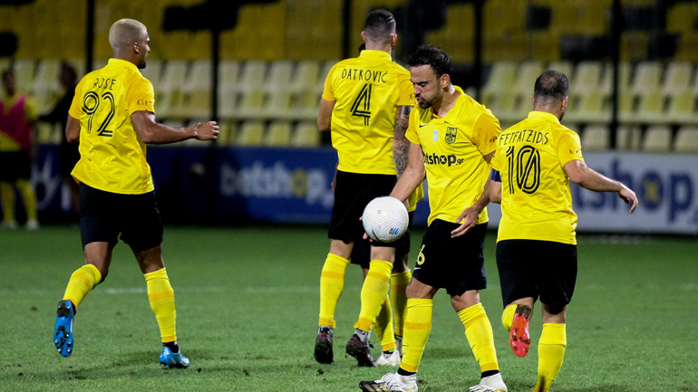 UEFA: Η Ελλάδα παρέμεινε 18η