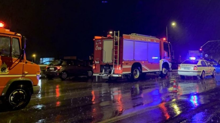 Θεσσαλία: Συναγερμός στα Μεγάλα Καλύβια μετά την υπερχείλιση του Πάμισου