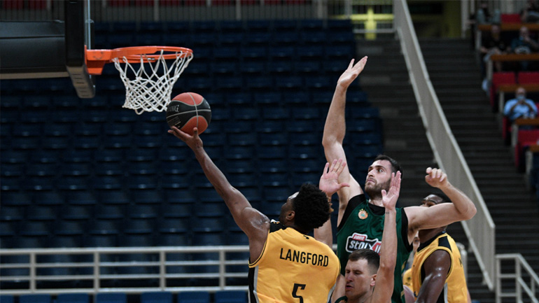 Καλή εμφάνιση από την ΑΕΚ, νίκησε 87-77 τον Παναθηναϊκό