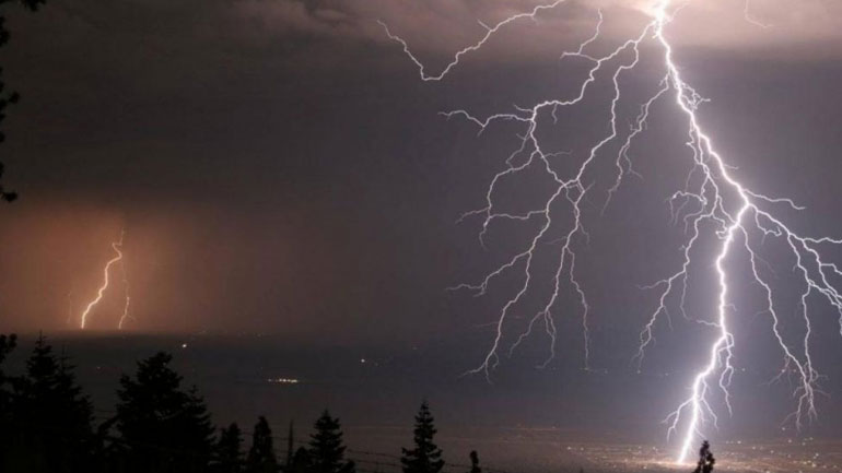 Έφτασε ο ΙΑΝΟΣ στην Εύβοια