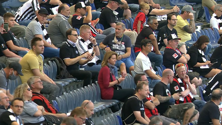 Επέστρεψε ο κόσμος στα γήπεδα της Μπουντεσλίγκα!