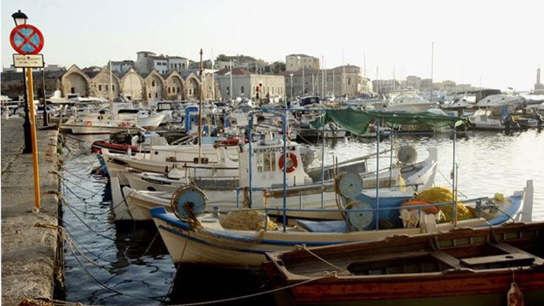 Χανιά: «Θωρακίζεται» το παραλιακό μέτωπο της πόλης των Χανίων