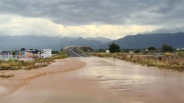 Λαμία: Εκτεταμένες καταστροφές από το πέρασμα του Ιανού