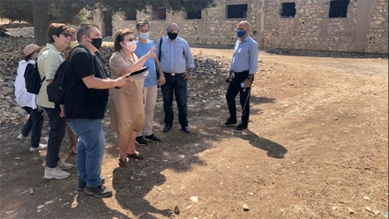 Στη Λέρο η Λ. Μενδώνη: Πρέπει να αναδείξουμε τη μοναδικότητα του νησιού