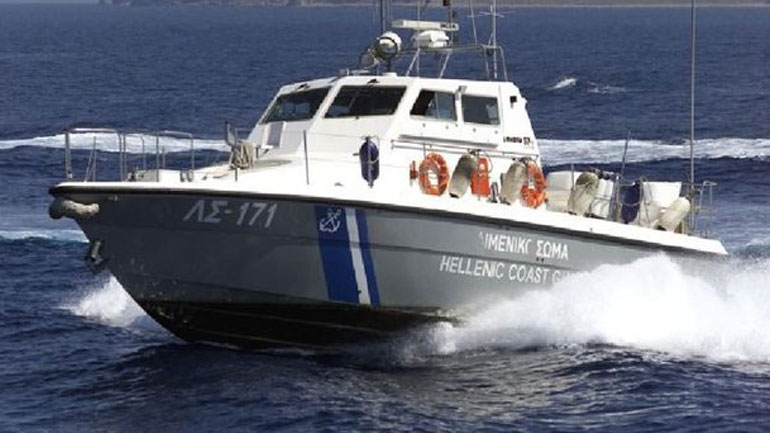 Λαύριο: Ιστιοφόρο σκάφος κινδύνευσε λόγω δυσμενών καιρικών συνθηκών