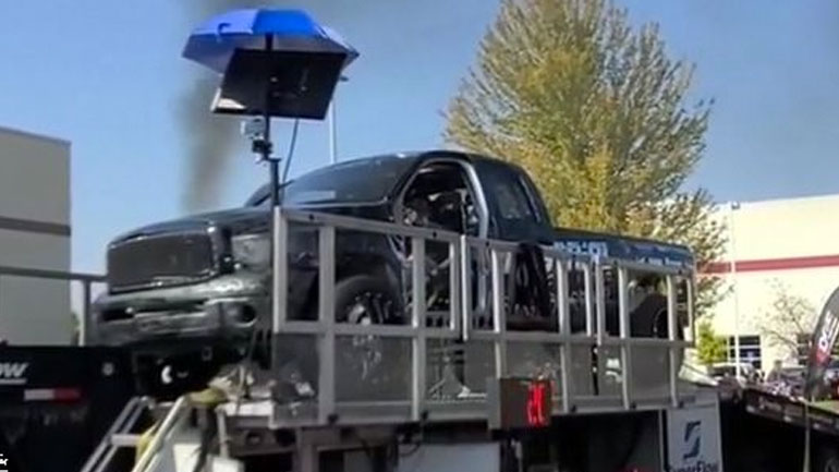 Έκρηξη κινητήρα πάνω σε δυναμόμετρο