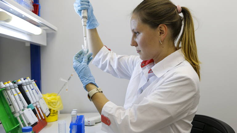 Ο ΠΟΥ ευχαριστεί τη Ρωσία για το εμβόλιο κατά του κορωνοϊού