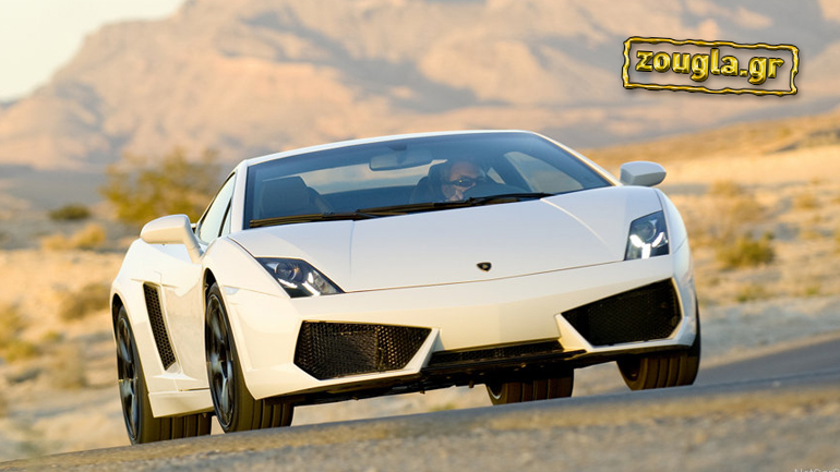 Αρκετά πολυτελή αυτοκίνητα – ακόμα και Lamborghini – έχουν πουληθεί στην Ελλάδα τον Σεπτέμβριο