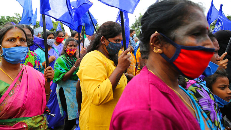 Ινδία: Δεκάδες χιλιάδες τα νέα κρούσματα το τελευταίο 24ωρο