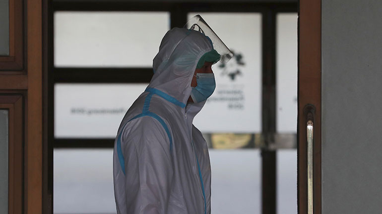 Κορωνοϊός: Η Ρωσία ανακοίνωσε τον υψηλότερο αριθμό νέων κρουσμάτων από τις 18 Ιουλίου