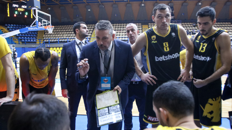 Παπαθεοδώρου: «Πρέπει να έχουμε διαφορετική νοοτροπία»