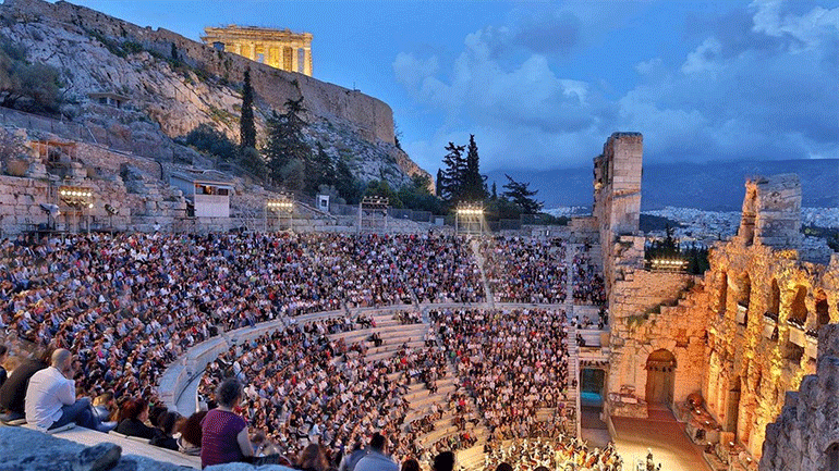 Αναστέλλονται οι θεατρικές παραστάσεις σε ανοιχτούς χώρους μόνο στην Αττική