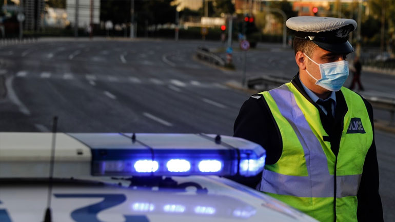 Χειροπέδες σε πατέρα που κρατούσε όμηρο το παιδί του στην Πτολεμαΐδα