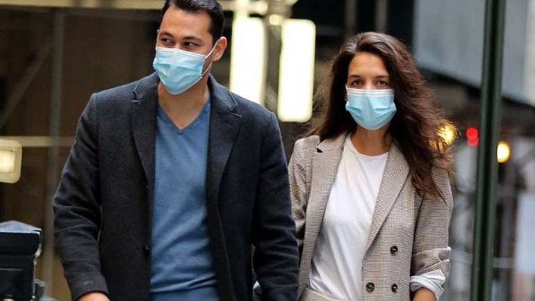 Katie Holmes: Χέρι-χέρι με τον νέο της σύντροφο, Emilio Vitolo, στη Νέα Υόρκη