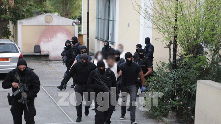 Ποινική δίωξη για κακούργημα σε βάρος ενός εκ των τριών συλληφθέντων στο Κουκάκι