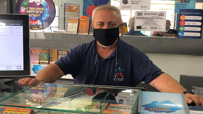 Στην Αθήνα ο νικητής της χρονιάς στο ΛΟΤΤΟ – Τι λέει ο ιδιοκτήτης του τυχερού πρακτορείου ΟΠΑΠ