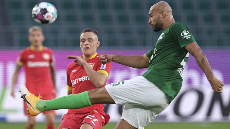 Europa League: Δυσκολεύτηκε η Βόλφσμπουργκ, 2-0 τη Ντέσνα