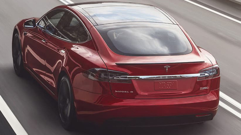 Το κορυφαίο Tesla αποδίδει πάνω από 1.000 ίππους Το κορυφαίο Tesla αποδίδει πάνω από 1.000 ίππους