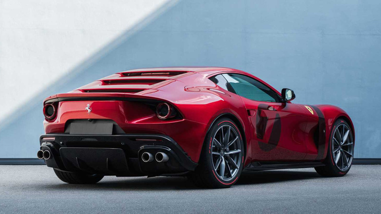 Μόνο ένας θα κάνει δική του αυτή τη Ferrari