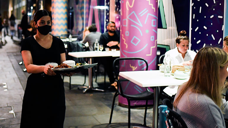 Η Ουαλία ανακοινώνει μέτρα για τον περιορισμό των κρουσμάτων κορωνοϊού