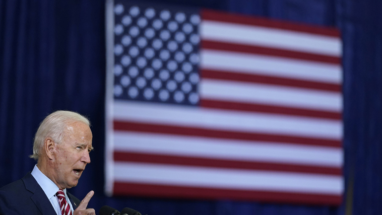 Μπάιντεν: Ο Τραμπ σιωπά απέναντι στον «δικτάτορα» της Λευκορωσίας