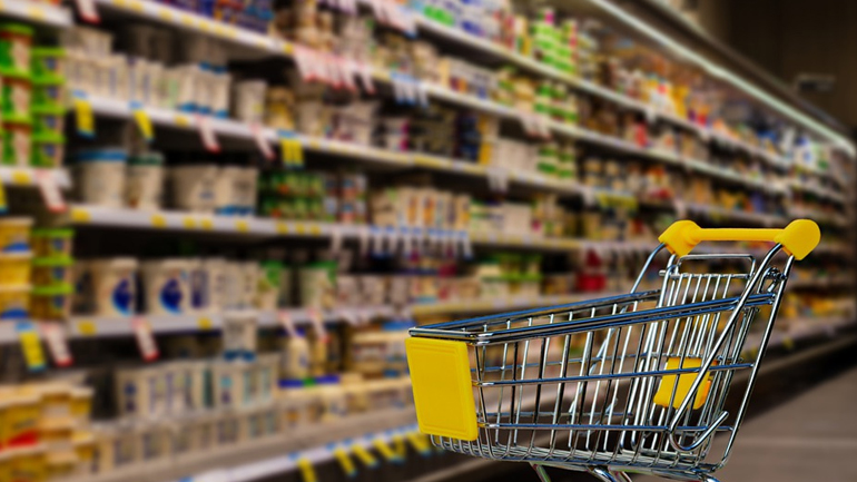 ΗΠΑ: Πόλη της Καλιφόρνια απαγορεύει τσιπς και καραμέλες από τα ταμεία των σουπερμάρκετ