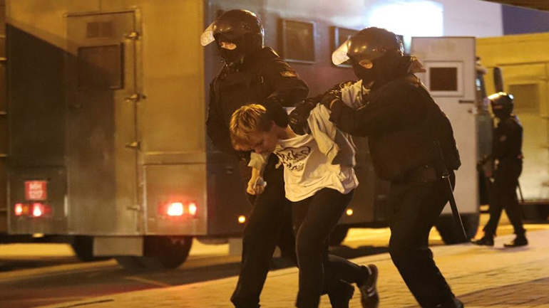 Λευκορωσία: Νέες συλλήψεις κατά τη διάρκεια κινητοποιήσεων εναντίον του προέδρου Λουκασένκο