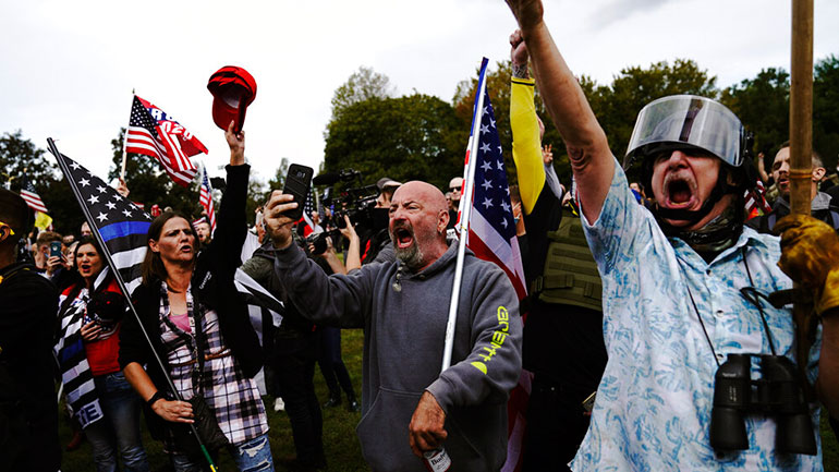ΗΠΑ: Λιγότεροι απ’ ό,τι αναμενόταν συμμετείχαν σε συγκέντρωση των Proud Boys στο Πόρτλαντ
