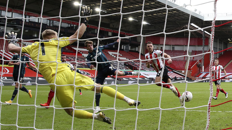 Στο τέλος η Λιντς, 1-0 τη Σέφιλντ