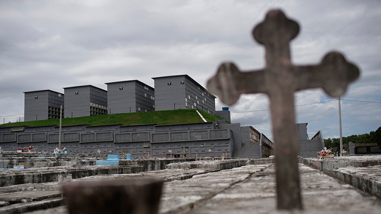 Βραζιλία: 14.318 κρούσματα και 335 θάνατοι σε 24 ώρες