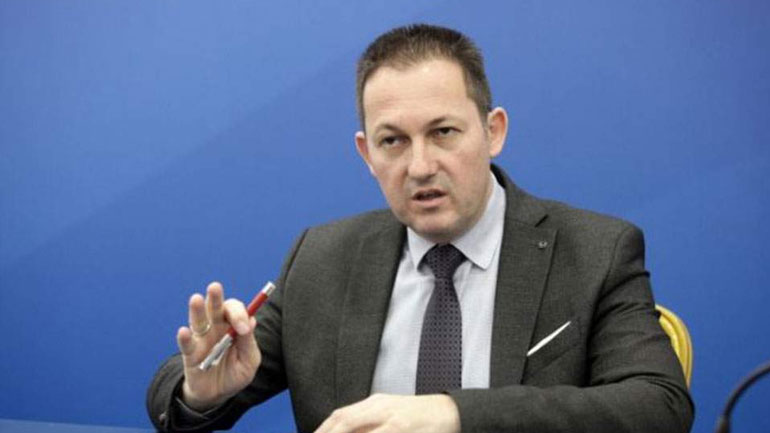 Πέτσας: Δεν πρόκειται να υπάρξει κανένα ξεχωριστό μέτρο για τους άνω των 65 ετών