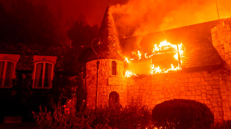 ΗΠΑ: Εκκενώνονται εκατοντάδες σπίτια και ένα νοσοκομείο στην κοιλάδα της Νάπα λόγω φωτιάς