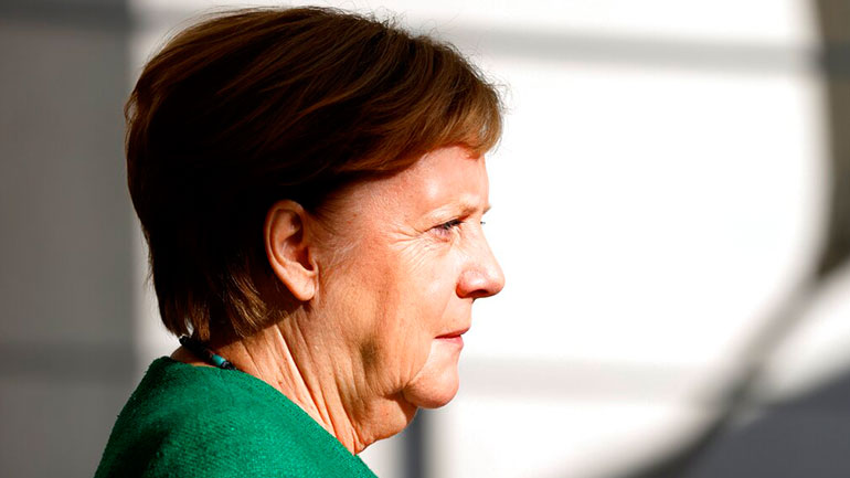 Der Spiegel: Η Μέρκελ επισκέφθηκε τον Ναβάλνι στο νοσοκομείο