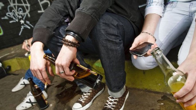 Στο νοσοκομείο μαθητής λόγω μεγάλης κατανάλωσης αλκοόλ κατά τη διάρκεια κατάληψης