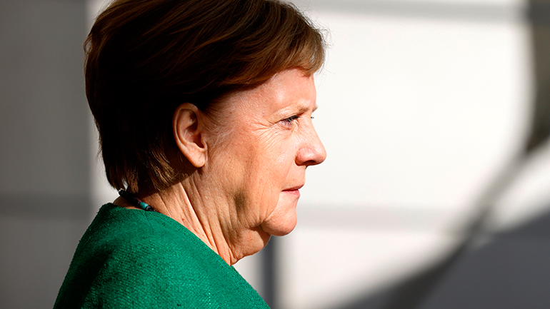 Η Μέρκελ καλεί σε άμεση κατάπαυση του πυρός στο Ναγκόρνο Καραμπάχ