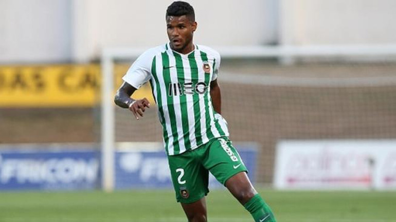 Ρίο Άβε: «Καμπάνα» προ των πυλών για τον Ρέις που αρνήθηκε να αγωνιστεί λόγω… Ολυμπιακού