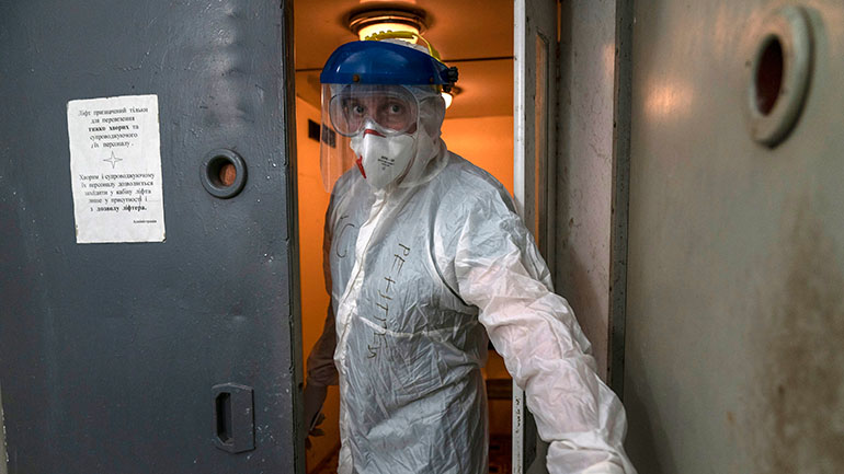 Ιράν: Τις 450.000 ξεπέρασε ο αριθμός των κρουσμάτων του κορωνοϊού