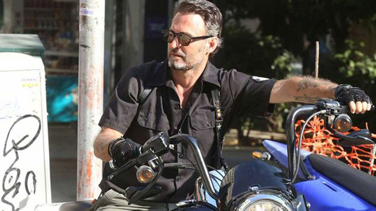 Έξαλλος ο Σπύρος Πώρος με το GNTM: «Ανήθικο να γδύνεις 18χρονα παιδιά…»