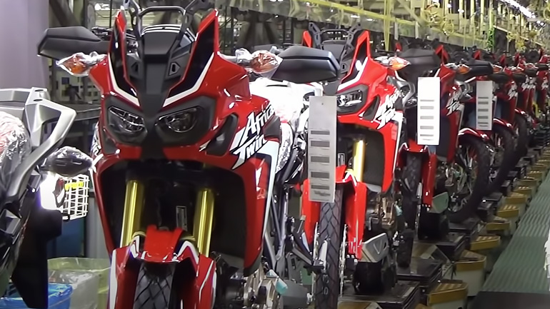 Η γραμμή παραγωγής του Africa Twin εκ των έσω!