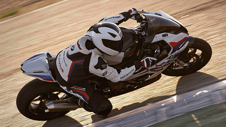 Εξωτικά υλικά και.. λύσεις από την BMW Motorrad