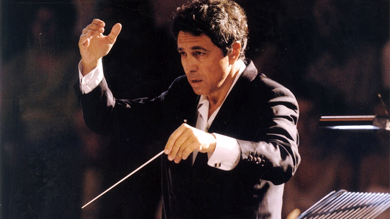 Ο Λουκάς Καρυτινός, νέος διευθυντής της Κρατικής Ορχήστρας Αθηνών