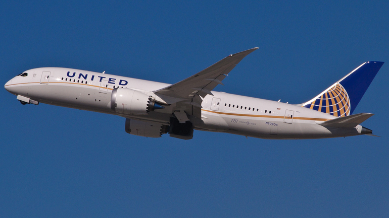 ΗΠΑ: Η United Airlines θα απολύσει 13.000 υπαλλήλους της