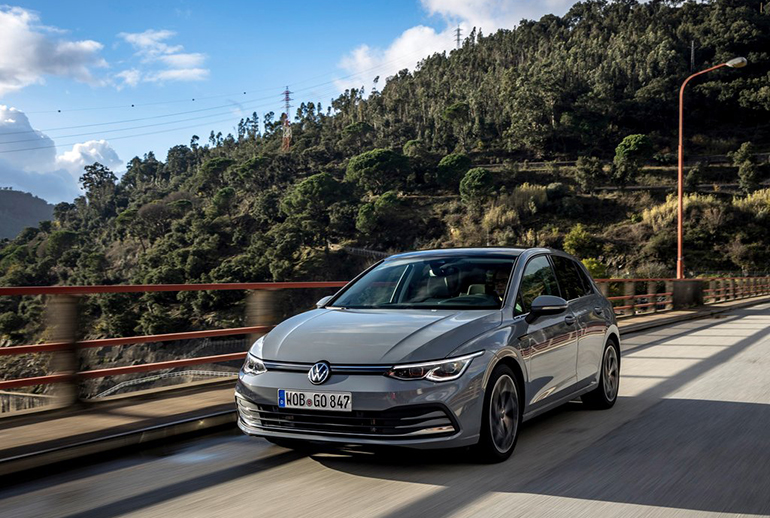 Τρίτη θέση για την VW