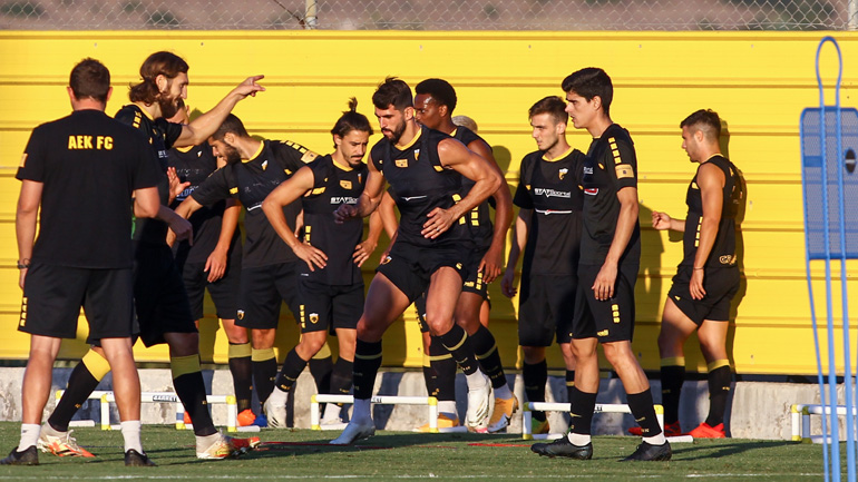 Τελικό για την πρόκριση στους ομίλους δίνει απόψε η ΑΕΚ