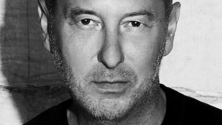 O Helmut Lang δημιουργεί γλυπτά από πλεόνασμα του Saint Laurent