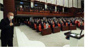 Ο Ταγίπ Ερντογάν σε ομιλία του στο τουρκικό κοινοβούλιο
