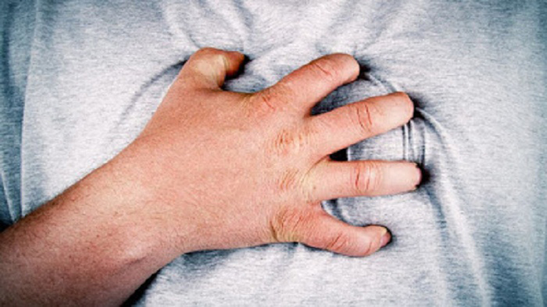 Έρευνα: Η καρδιακή ανακοπή είναι συχνή στους ασθενείς με σοβαρή Covid-19